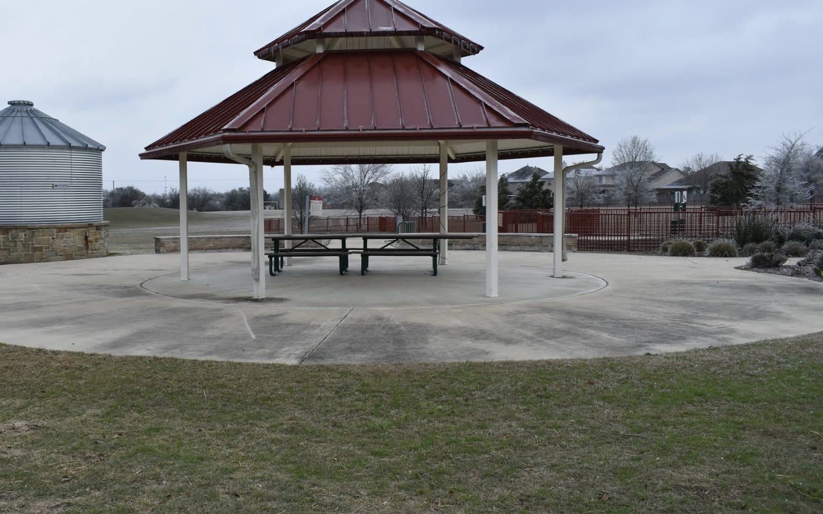 Falcon Pointe Garden and Bark Park - Photo 3
